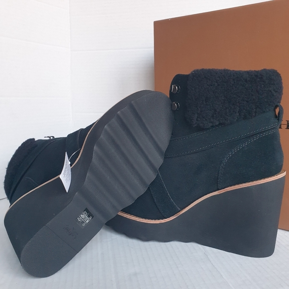 Coach Kenna Black Suede & Real Sheep Fur Wedge Ankle Winter Booties Sz 7.5 - Picture 4 of 16
